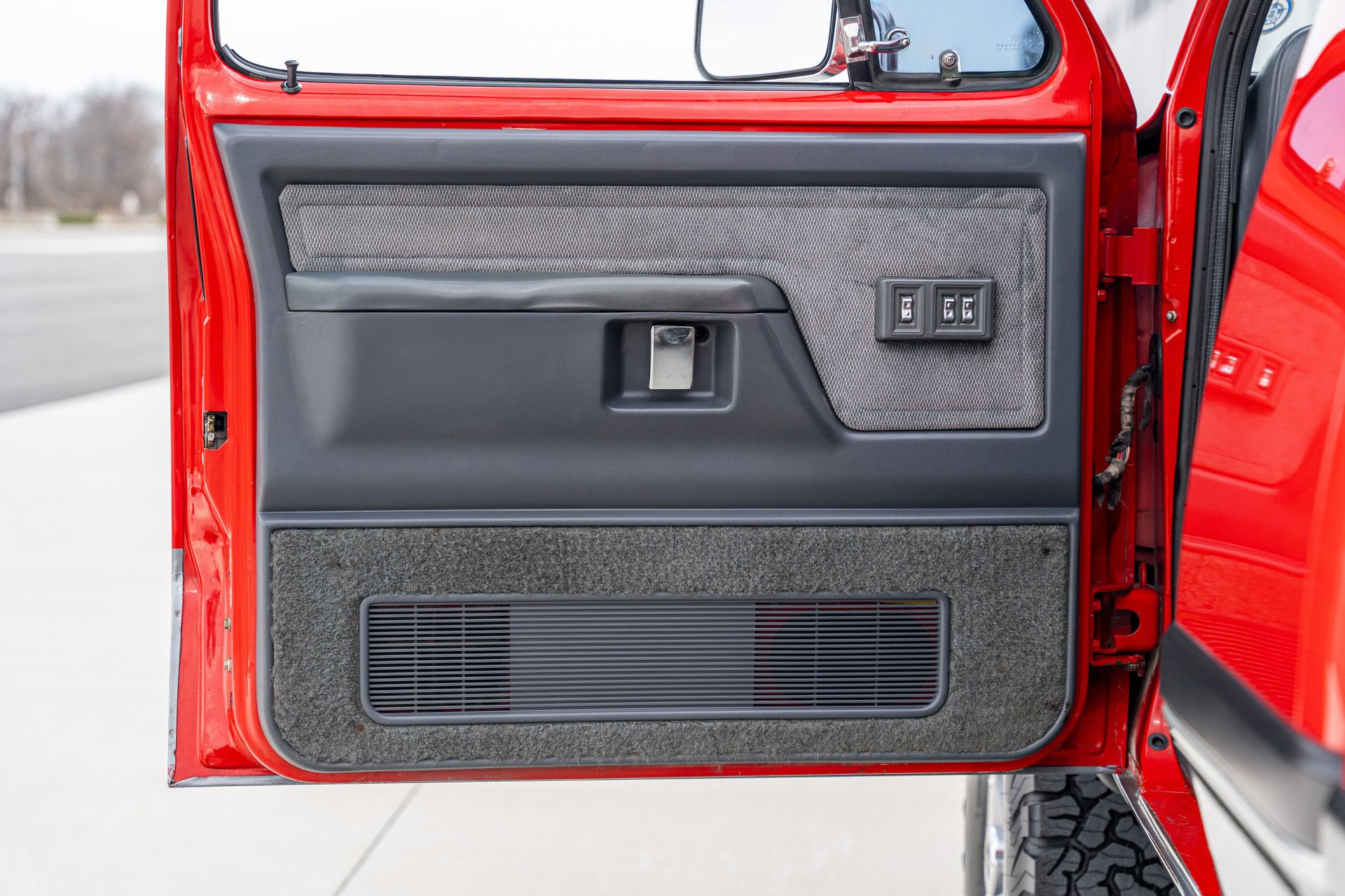 Used 1993 Dodge D/W Truck 250 image 29