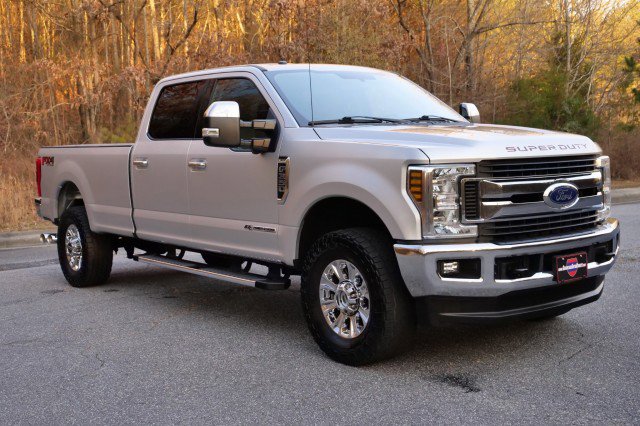 Used 2019 Ford F350 XLT w/ XLT Premium Package image 4