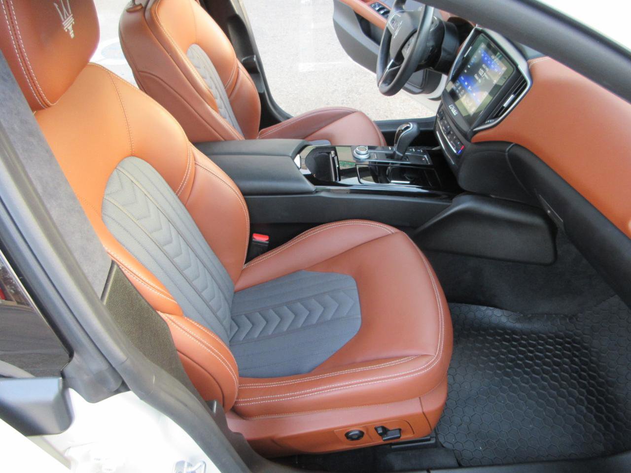 Used 2017 Maserati Ghibli S Q4 image 23