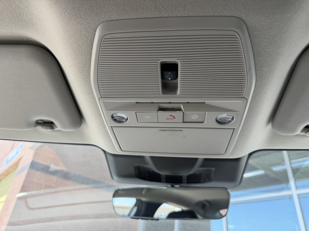 Used 2026 Nissan Sentra SR w/ SR Premium Package FWD image 22