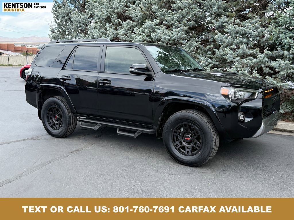 Used 2022 Toyota 4Runner TRD Off-Road Premium w/ Moonroof Package AWD/4WD image 11