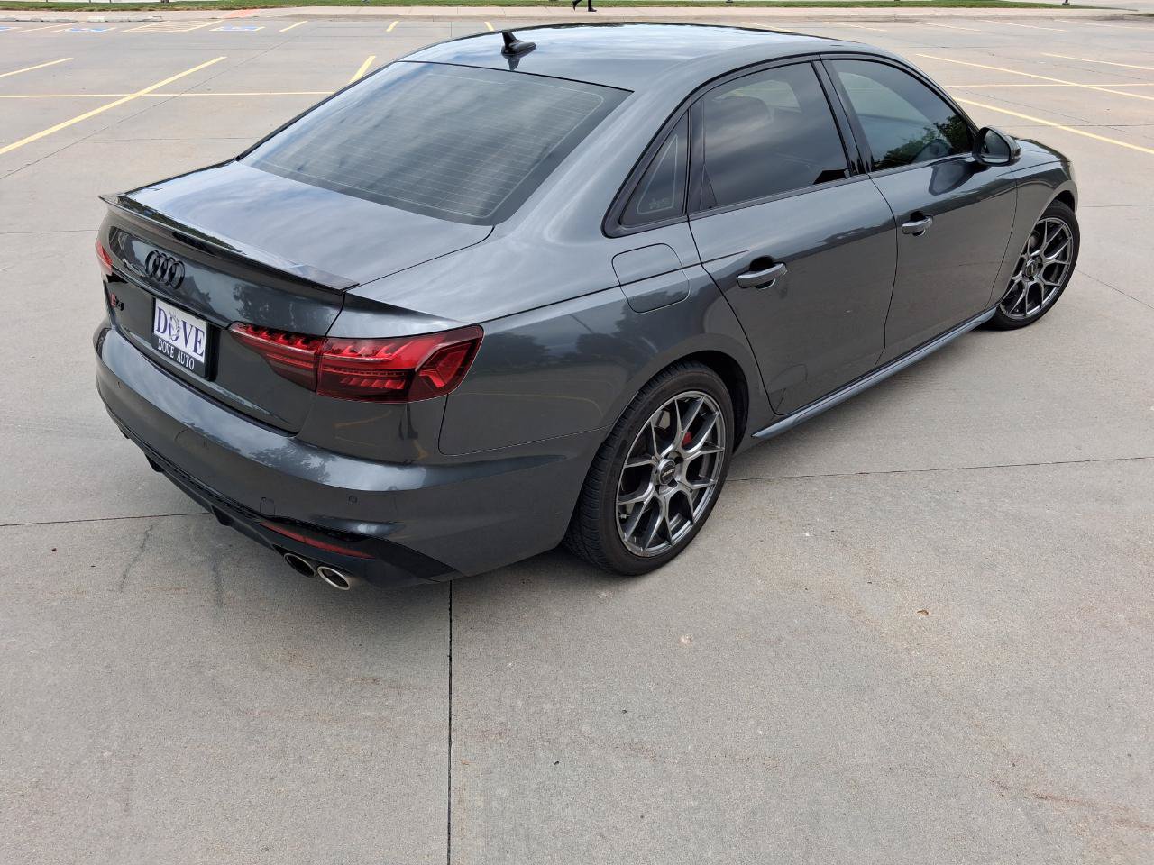 Used 2021 Audi S4 Premium Plus w/ Premium Plus Package AWD/4WD image 3