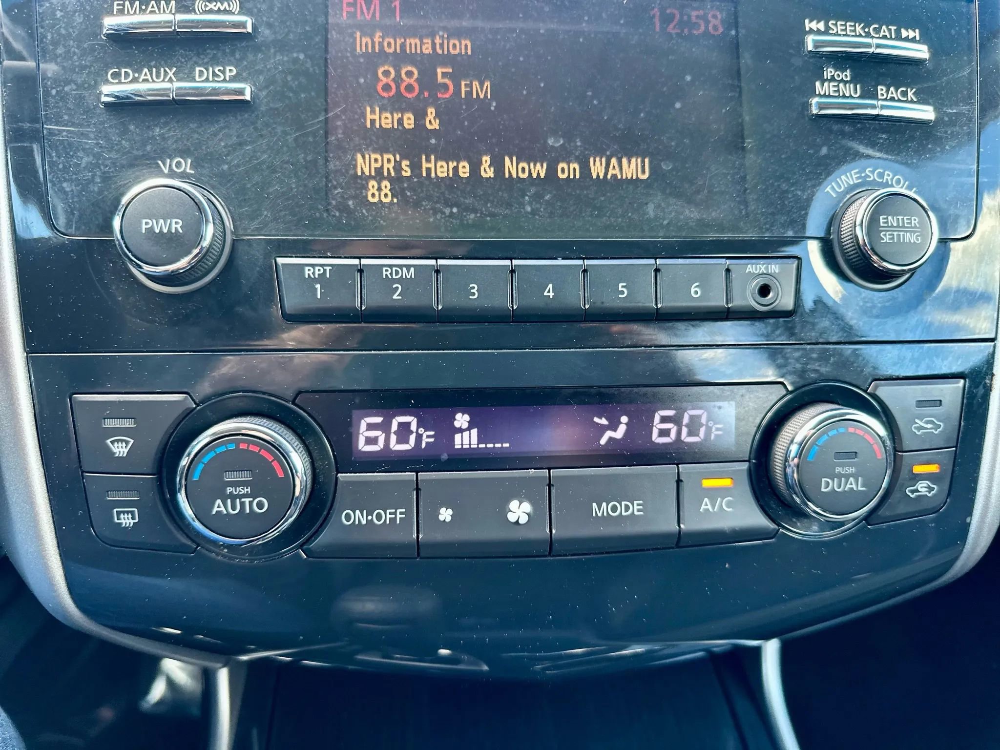 Used 2013 Nissan Altima 2.5 SV image 16