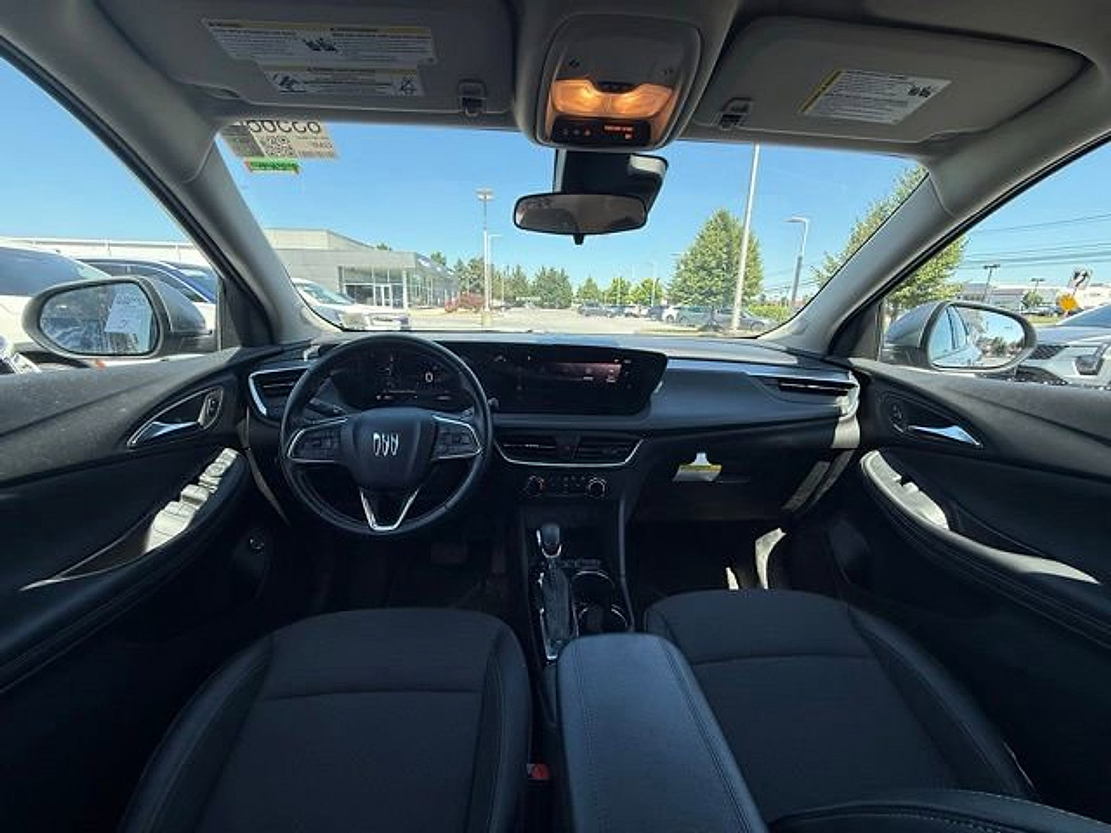 Used 2024 Buick Encore GX Preferred AWD/4WD image 4