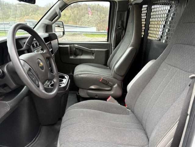 Used 2025 Chevrolet Express 2500 w/ Driver Convenience Package RWD image 12