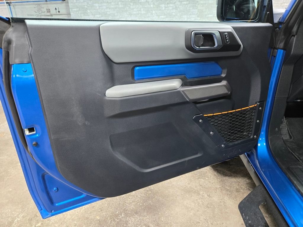 Used 2023 Ford Bronco Badlands image 7