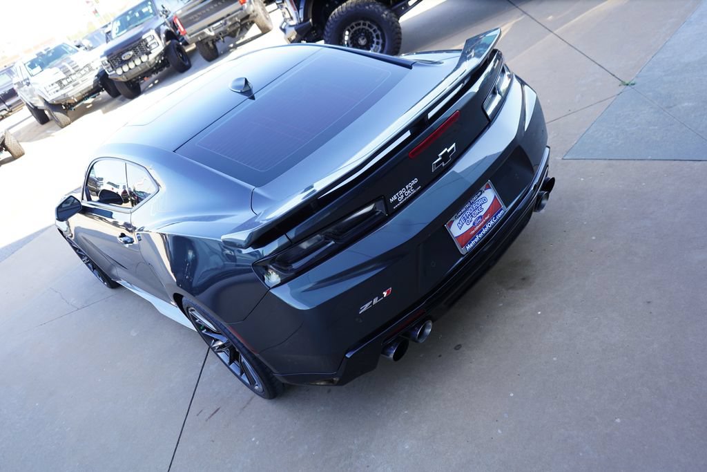 Used 2018 Chevrolet Camaro ZL1 RWD image 13