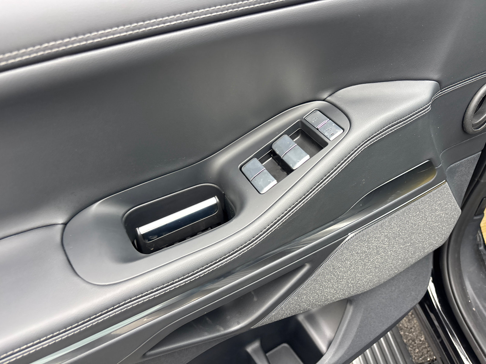 New 2026 Lincoln Navigator Reserve AWD/4WD image 12
