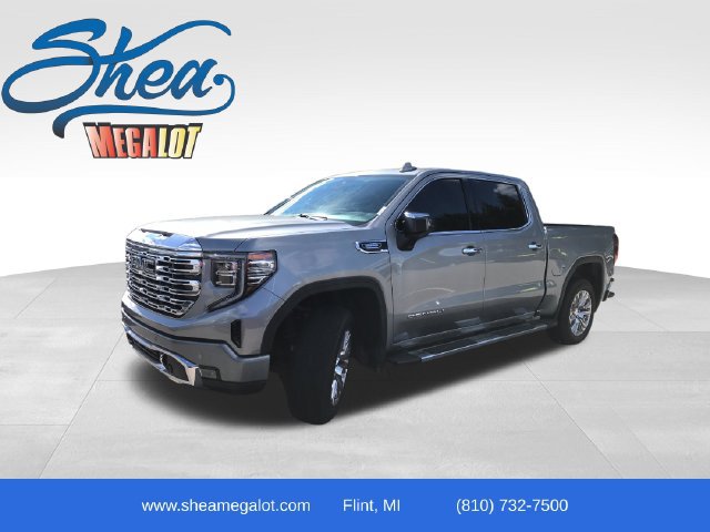 Used 2023 GMC Sierra 1500 Denali w/ Technology Package AWD/4WD image 1
