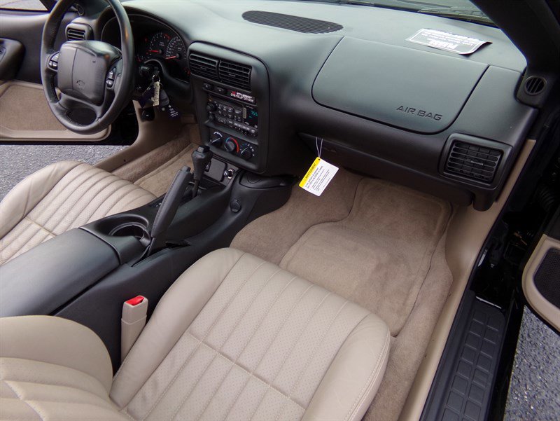 Used 2002 Chevrolet Camaro Z28 image 13