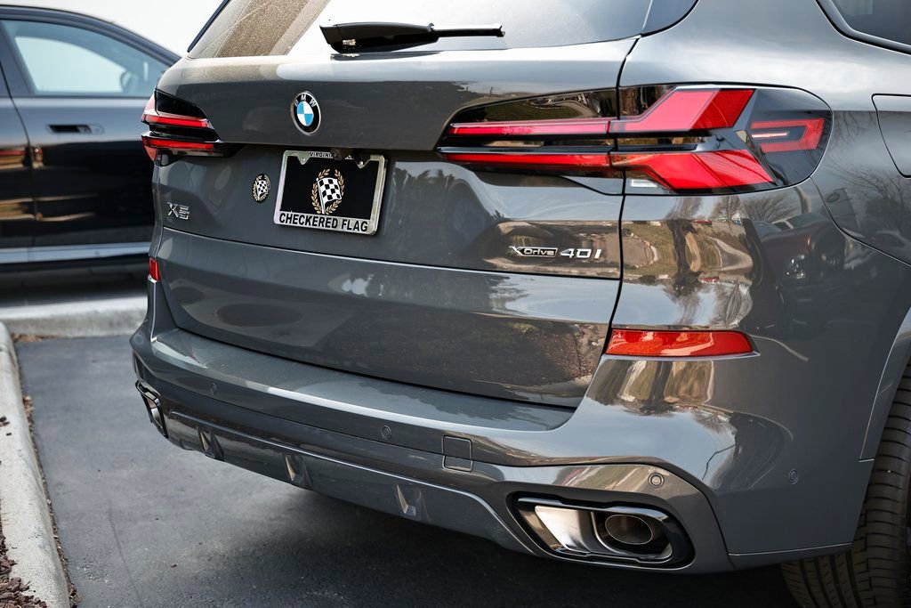 Used 2026 BMW X5 xDrive40i w/ M Sport Package image 8