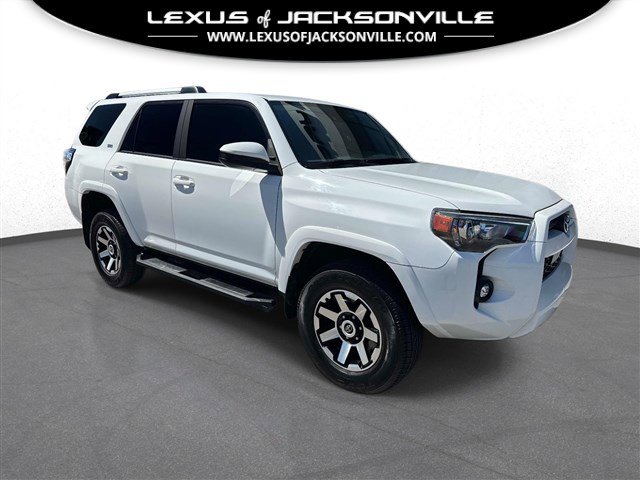 Used 2022 Toyota 4Runner SR5 AWD/4WD image 1