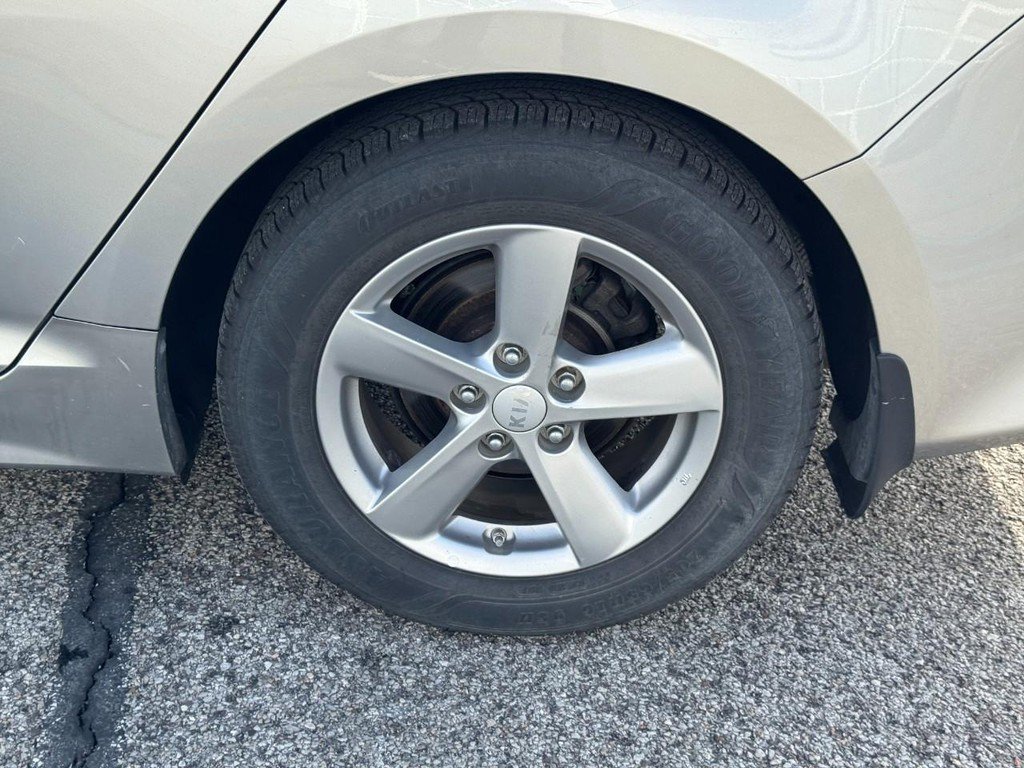 Used 2015 Kia Optima LX w/ Paint Protection Film Package image 8