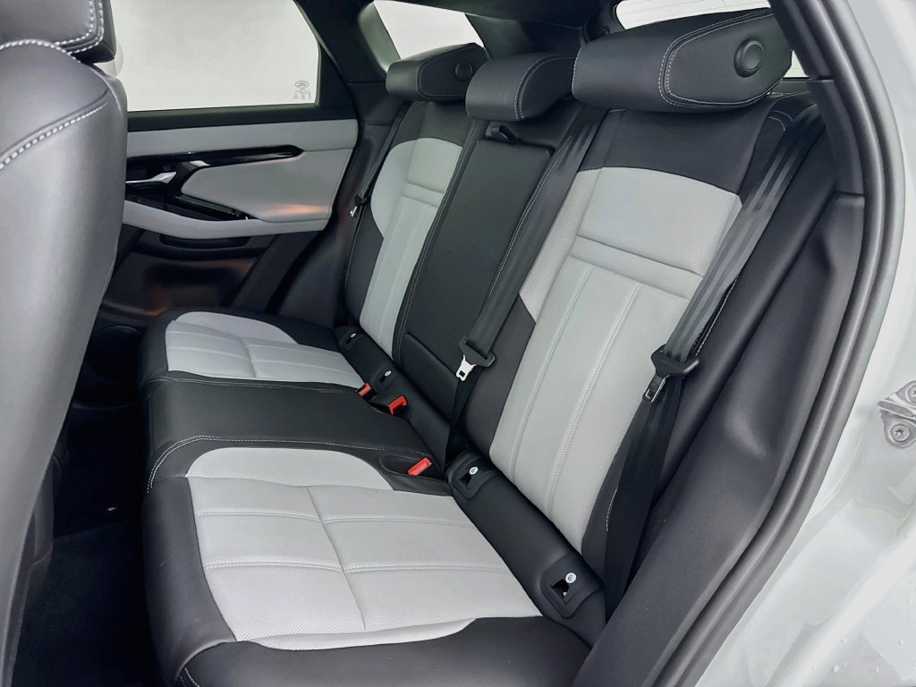 New 2026 Land Rover Range Rover Evoque Hoxton AWD/4WD image 25