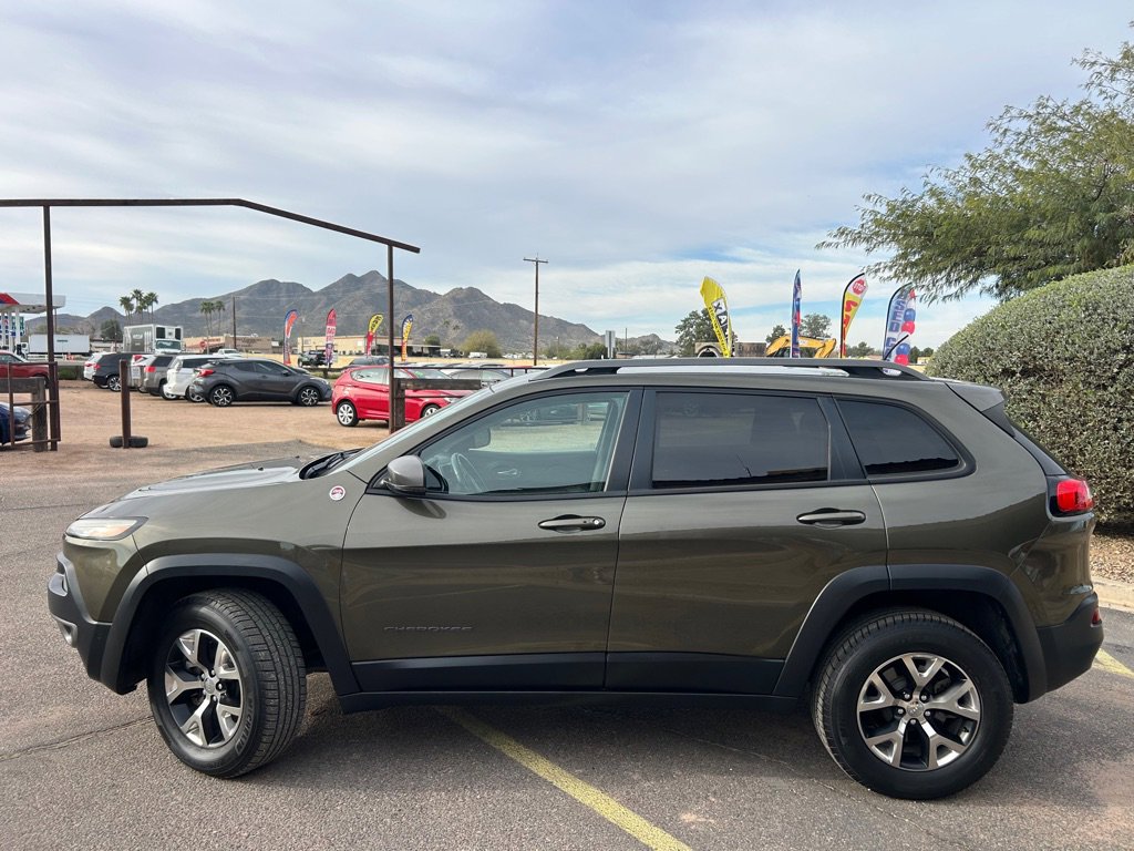 Used 2015 Jeep Cherokee Trailhawk w/ Comfort/Convenience Group image 2