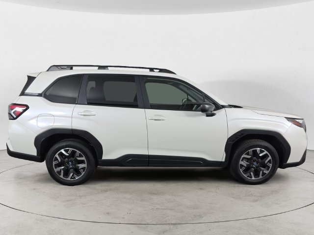 Certified 2025 Subaru Forester Premium AWD/4WD image 4