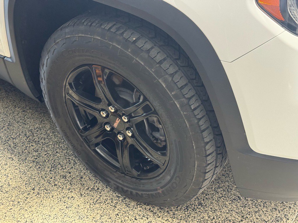 Used 2023 GMC Acadia AT4 w/ Trailering Package image 4