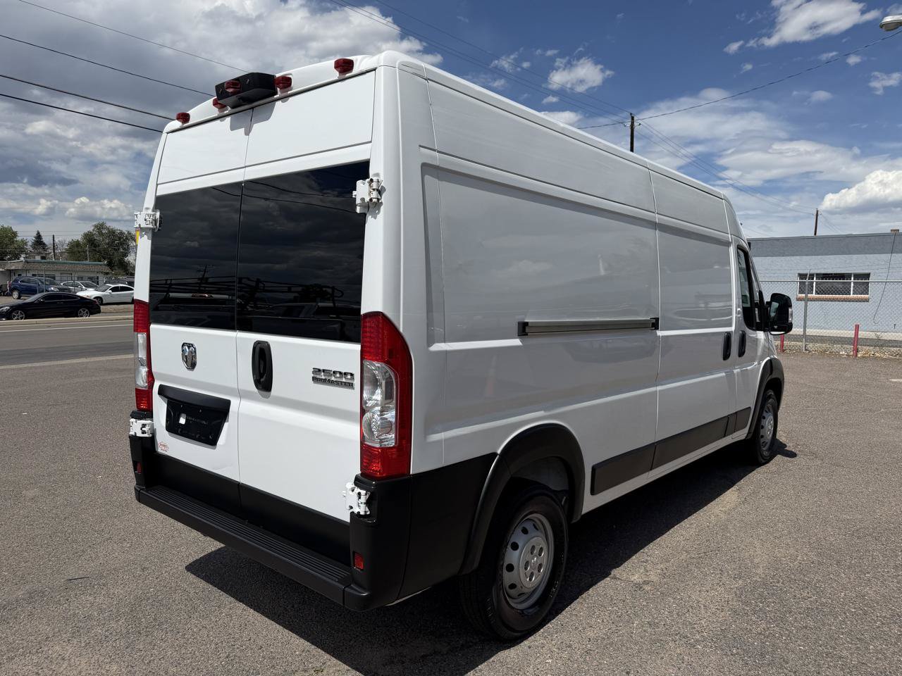Used 2023 RAM ProMaster 2500 FWD image 9