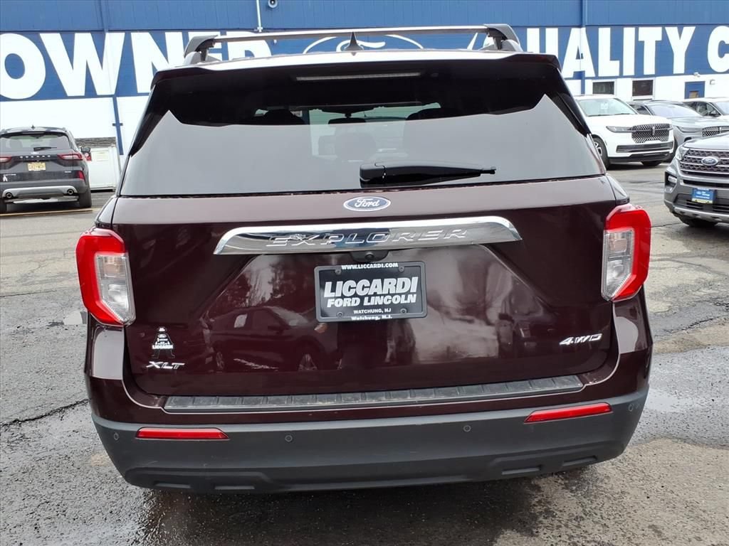 Certified 2023 Ford Explorer XLT AWD/4WD image 5