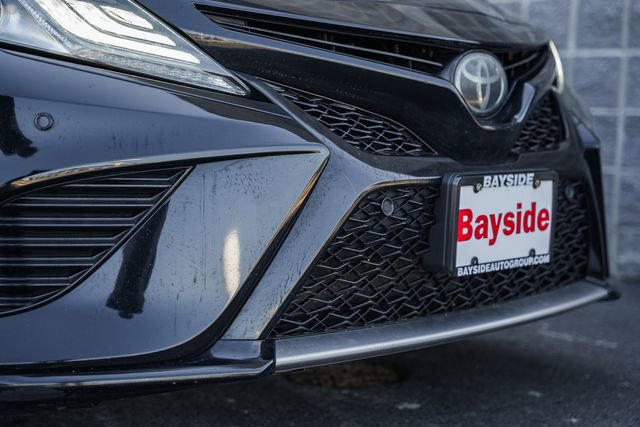 Used 2018 Toyota Camry XSE image 15