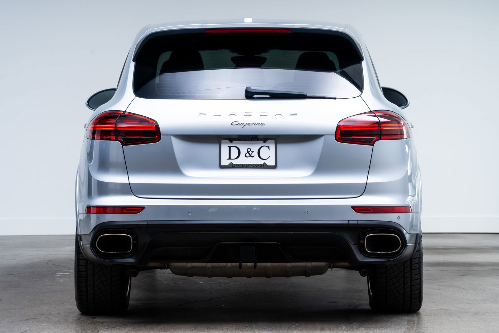 Used 2017 Porsche Cayenne Platinum Edition AWD/4WD image 5