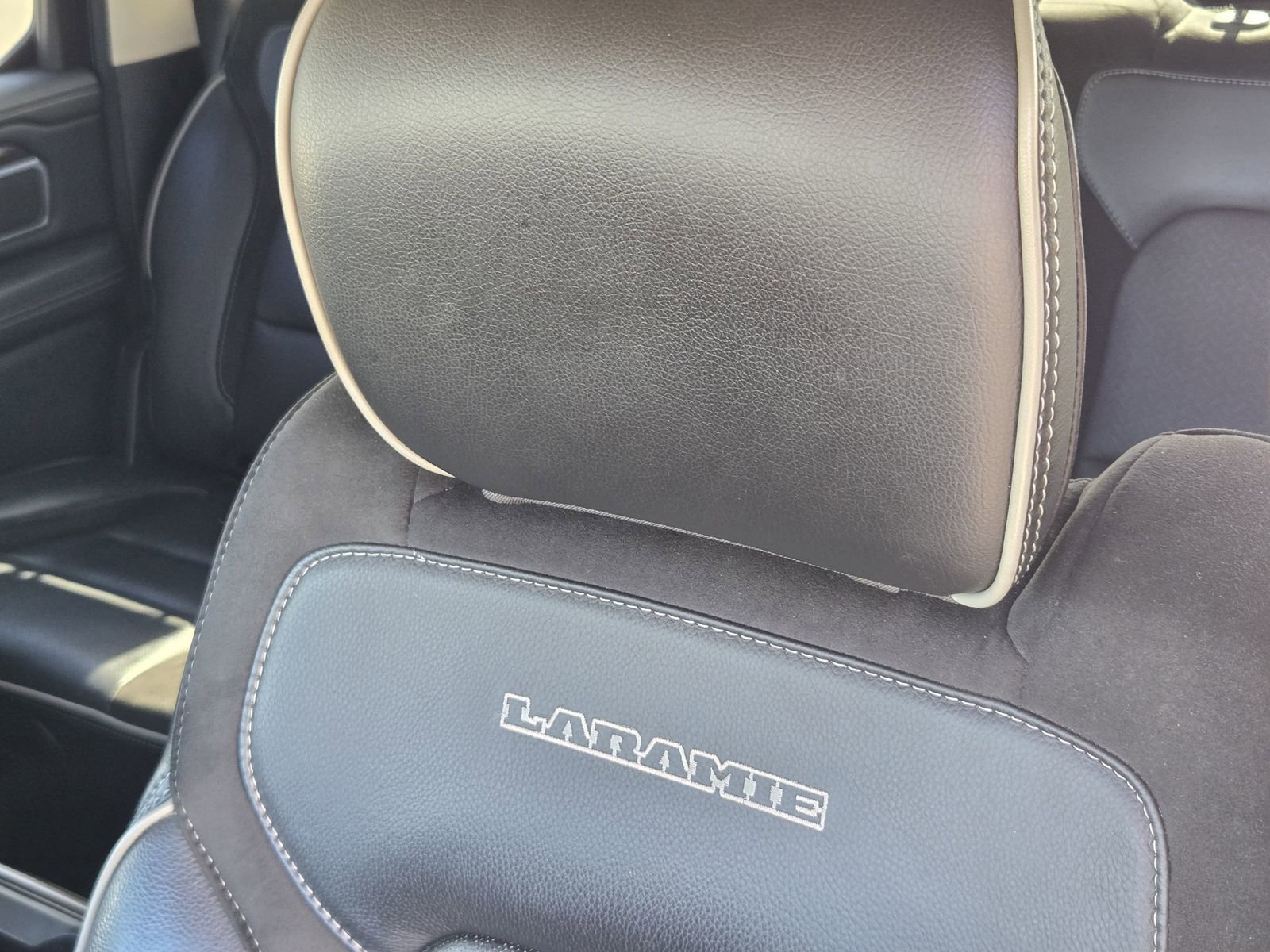 Used 2021 RAM 1500 Laramie RWD image 16