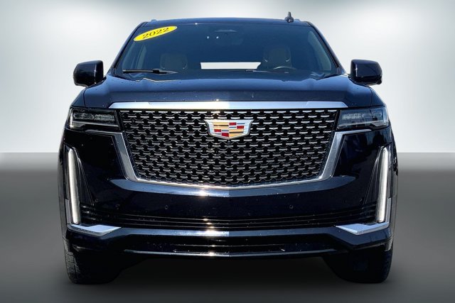 Used 2022 Cadillac Escalade ESV Premium Luxury w/ Performance Package AWD/4WD image 2