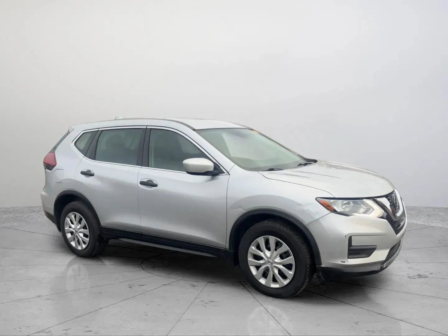 Used 2020 Nissan Rogue S image 12