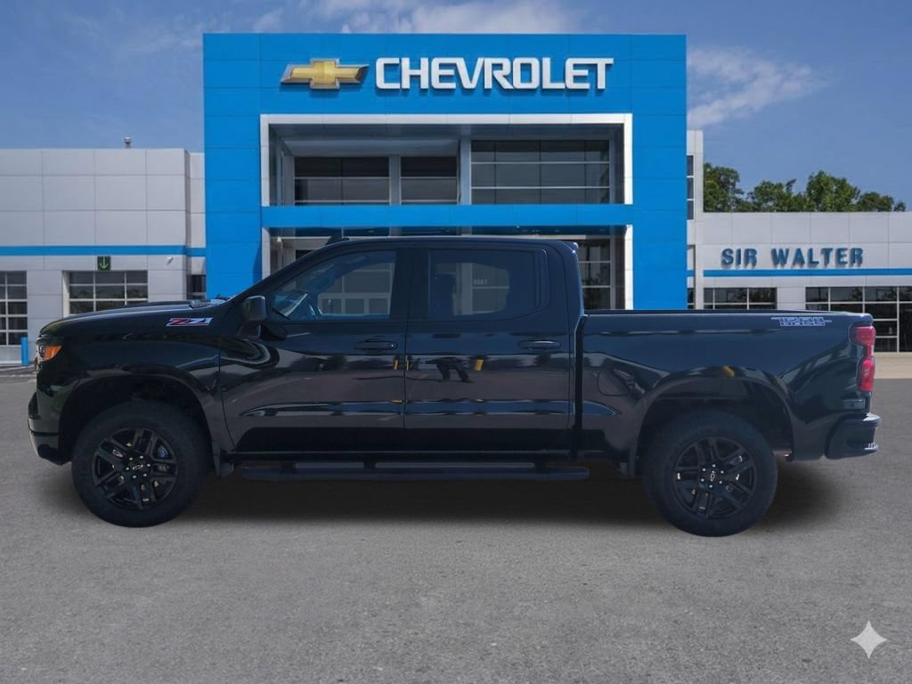 Used 2024 Chevrolet Silverado 1500 Custom Trail Boss AWD/4WD image 2