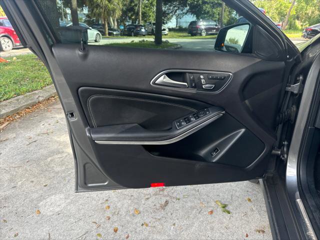 Used 2018 Mercedes-Benz GLA 250 4MATIC image 14