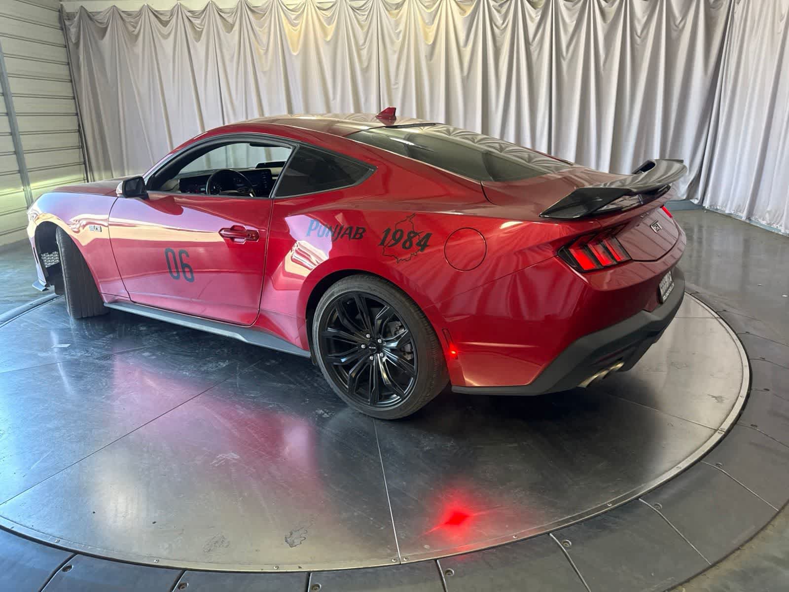 Used 2024 Ford Mustang GT Premium RWD image 6