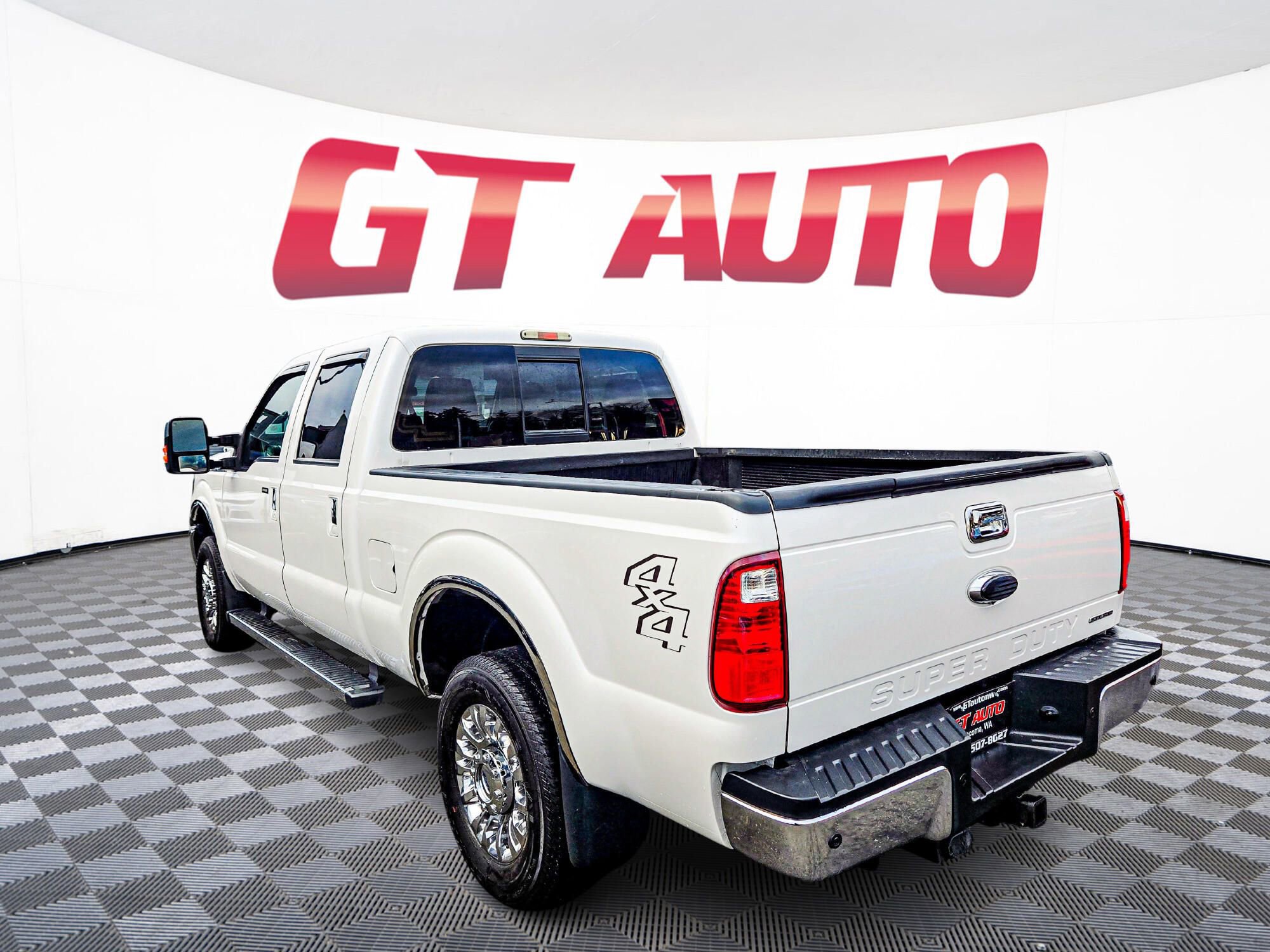 Used 2016 Ford F250 Lariat w/ Lariat Ultimate Package image 5