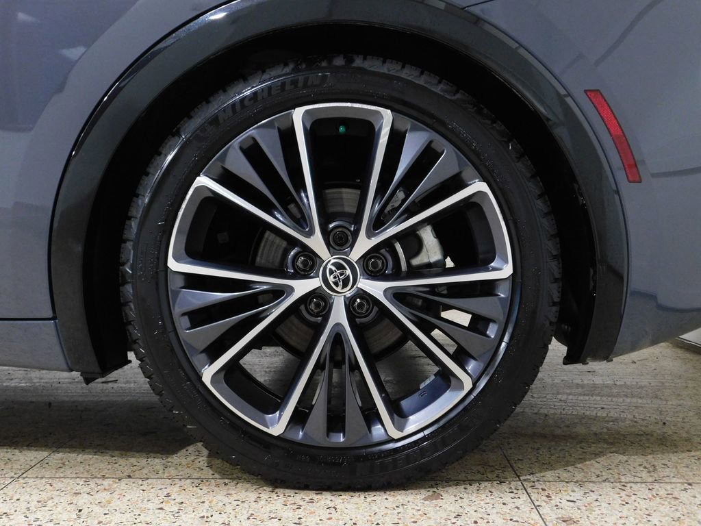 Used 2024 Toyota Prius XLE image 97