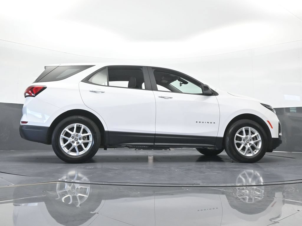 Used 2024 Chevrolet Equinox LS w/ Driver Confidence II Package FWD image 55