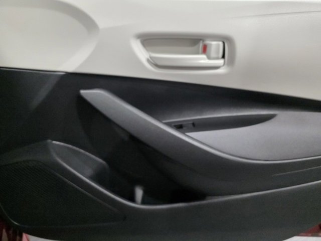 Used 2025 Toyota Corolla LE image 13