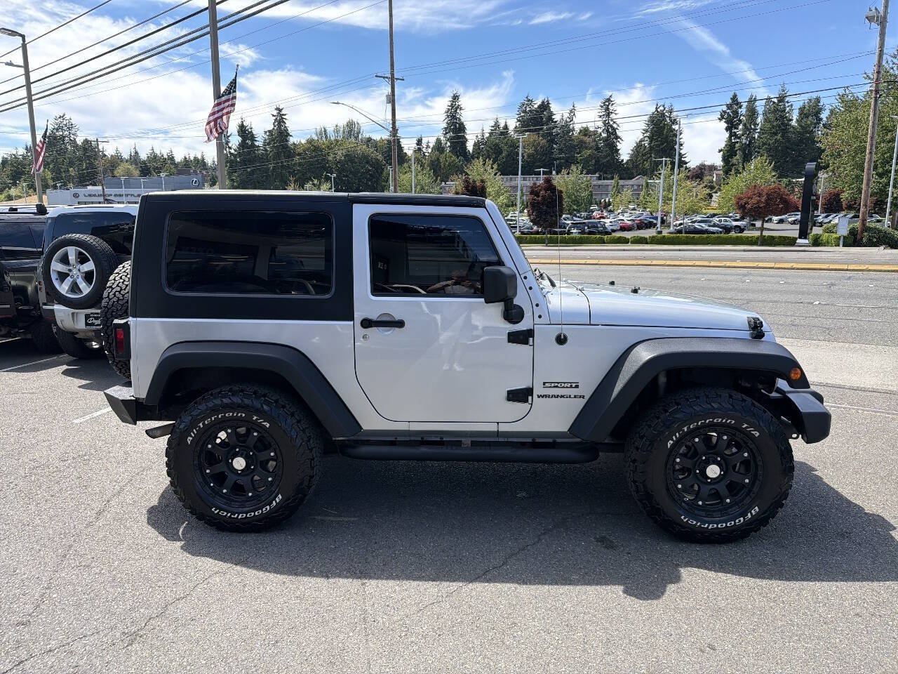 Used 2010 Jeep Wrangler Sport AWD/4WD image 8