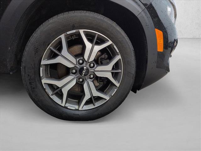 Used 2023 Kia Seltos EX image 14