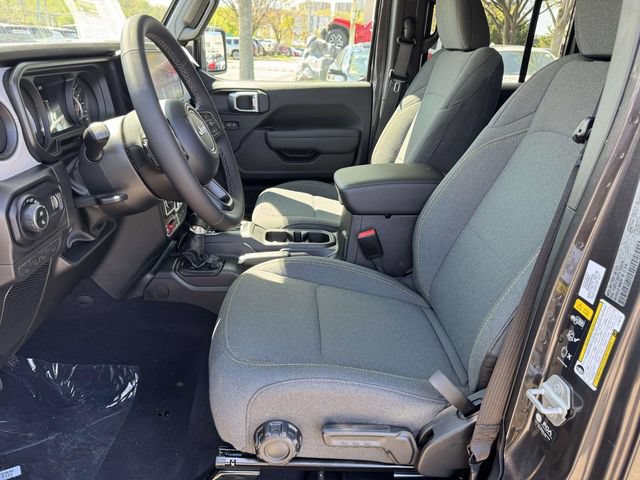 New 2026 Jeep Gladiator Sport AWD/4WD image 9