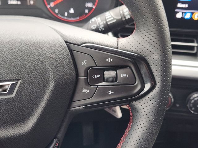 Used 2024 Chevrolet Trax RS w/ Driver Confidence Package FWD image 29