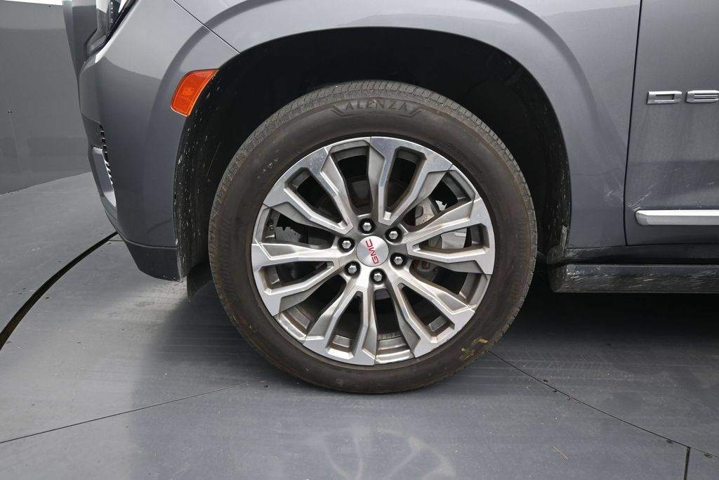 Used 2021 GMC Yukon XL Denali w/ Denali Premium Package RWD image 9