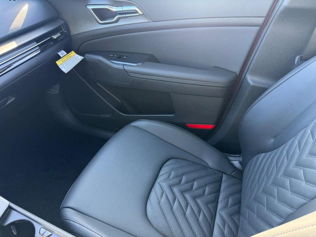 New 2026 Kia Sportage X-Line w/ X-Line Premium Package image 17