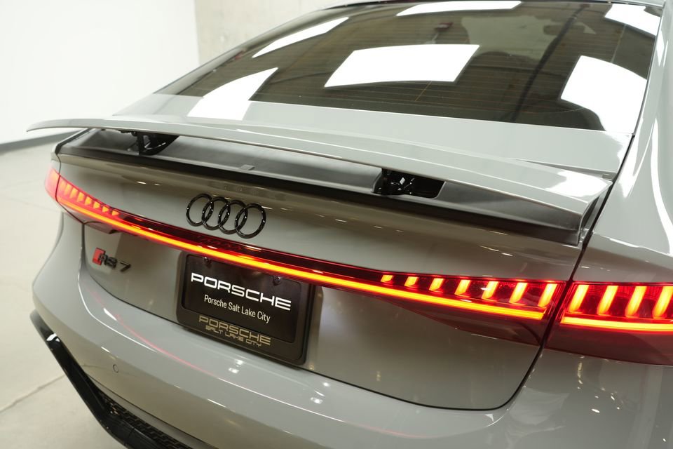 Used 2023 Audi RS 7 Sportback AWD/4WD image 37