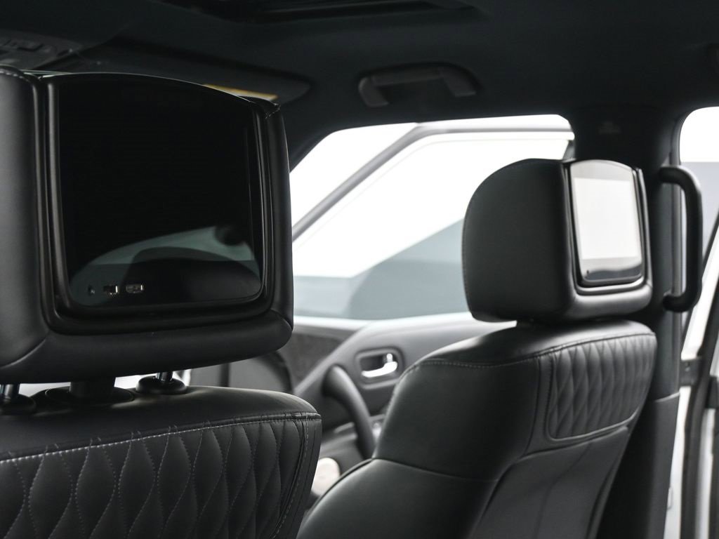 Used 2022 INFINITI QX80 Sensory w/ All-Season Package image 17