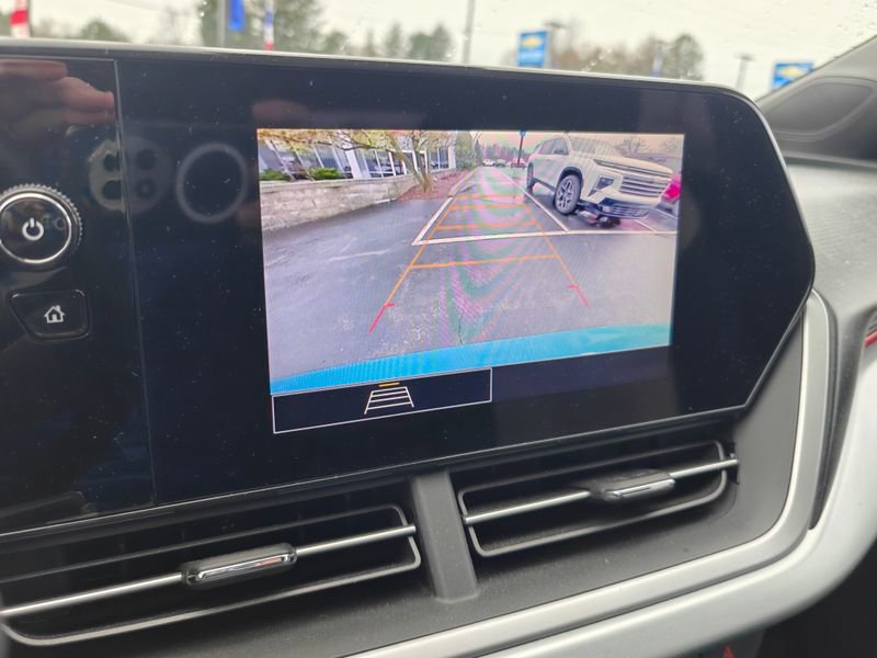 Used 2024 Chevrolet Trax RS w/ Driver Confidence Package image 14