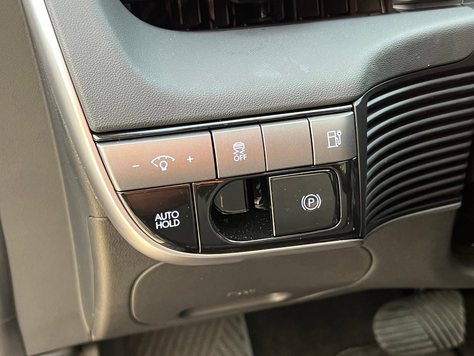 New 2027 Hyundai Ioniq 5 SE RWD image 24