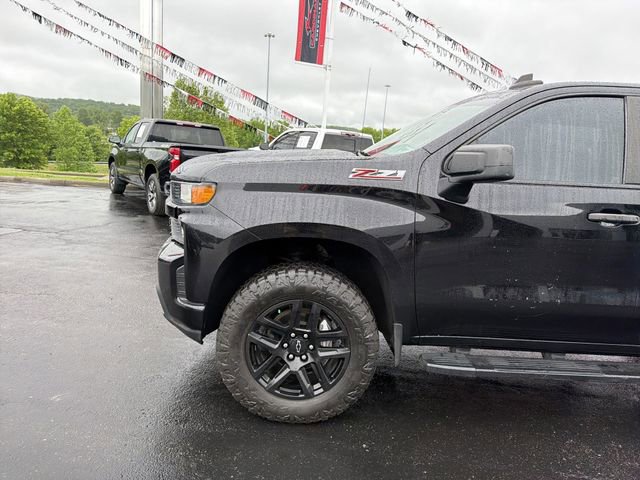 Used 2021 Chevrolet Silverado 1500 Custom Trail Boss w/ LPO, Dark Essentials Package AWD/4WD image 9