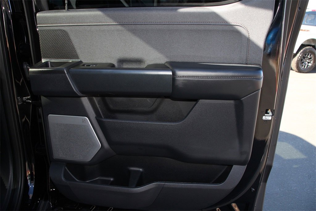 Certified 2022 Ford F150 Raptor w/ Equipment Group 801A High image 26