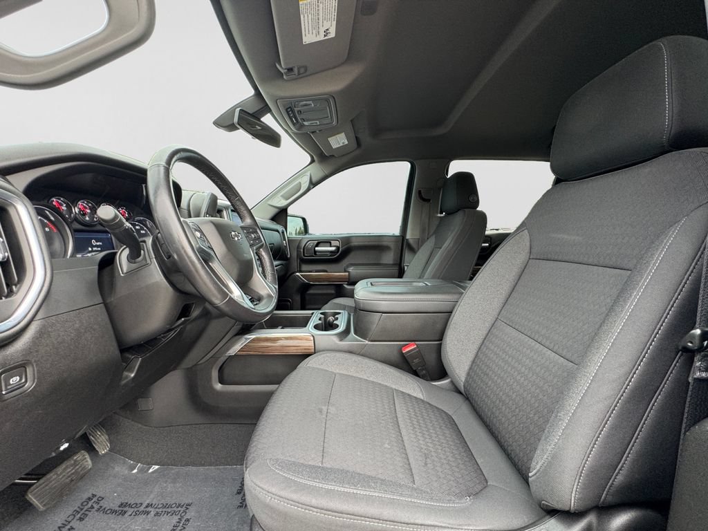 Used 2021 Chevrolet Silverado 1500 LT Trail Boss w/ Bed Protection Package AWD/4WD image 17