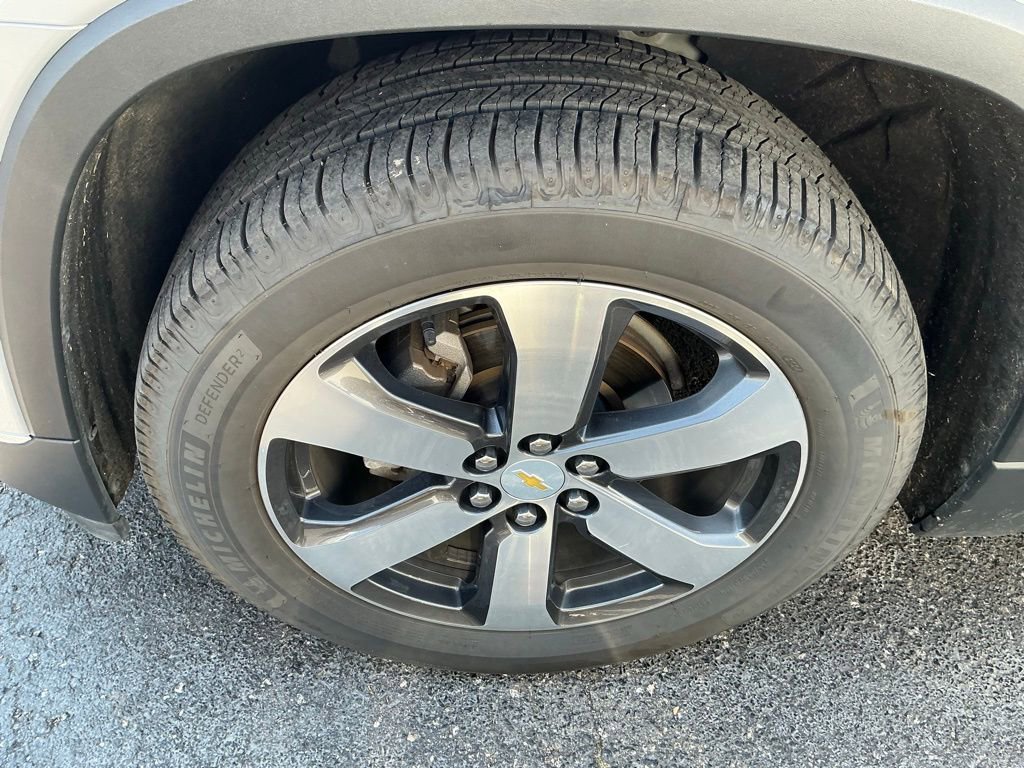 Used 2020 Chevrolet Traverse LT w/ LT Premium Package image 27