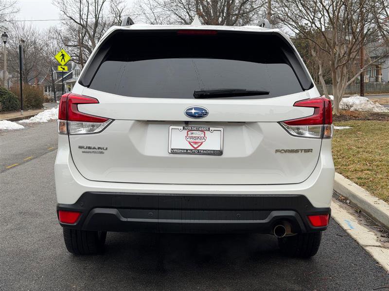 Used 2023 Subaru Forester Limited image 8